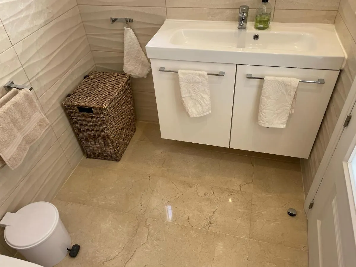 Fabulous 4 Bedroomed Townhouse In Marbella Spanien