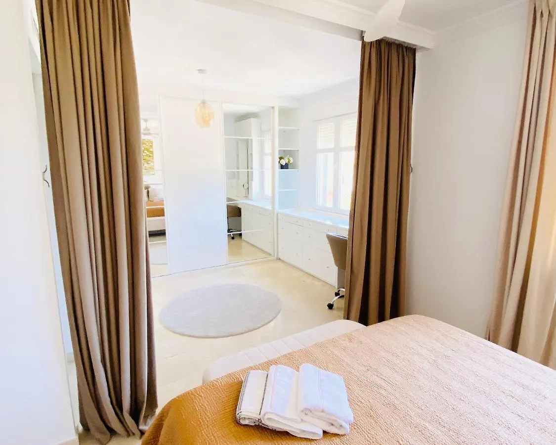 Fabulous 4 Bedroomed Townhouse In Marbella 0*,