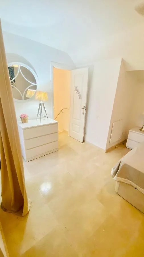 Fabulous 4 Bedroomed Townhouse In Marbella 0*,  Spanien